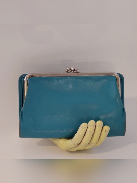 St. Thomas Handbags - Vintage ST. THOMAS Folded Wallet